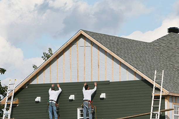 Professional Siding Replacement technician working in Claridge, PA